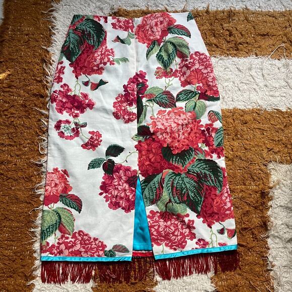 y2k Anthropologie Size 2 Beaded Tassel Hydrangea Skirt Floral White Red Glam - Picture 4 of 14